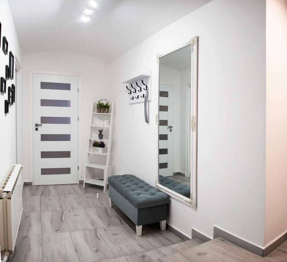 Apartament Marlenka Ниса Екстериор снимка